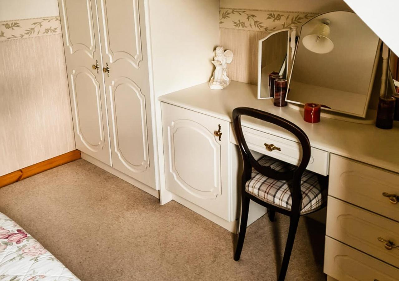 Moat Holiday Rental Lisnaskea Eksteriør billede