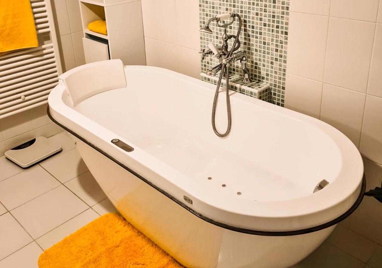 Moat Holiday Rental Lisnaskea Eksteriør billede