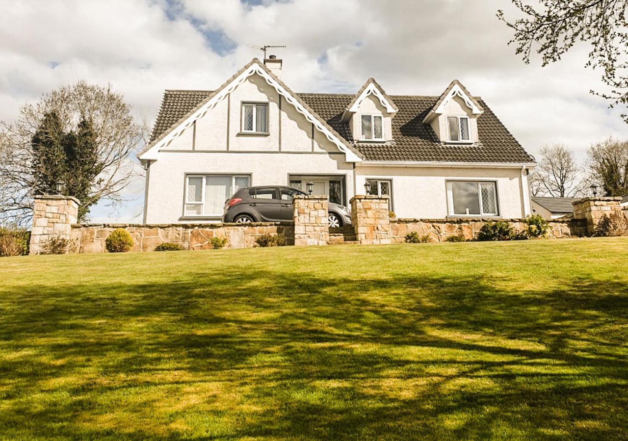 Moat Holiday Rental Lisnaskea Eksteriør billede